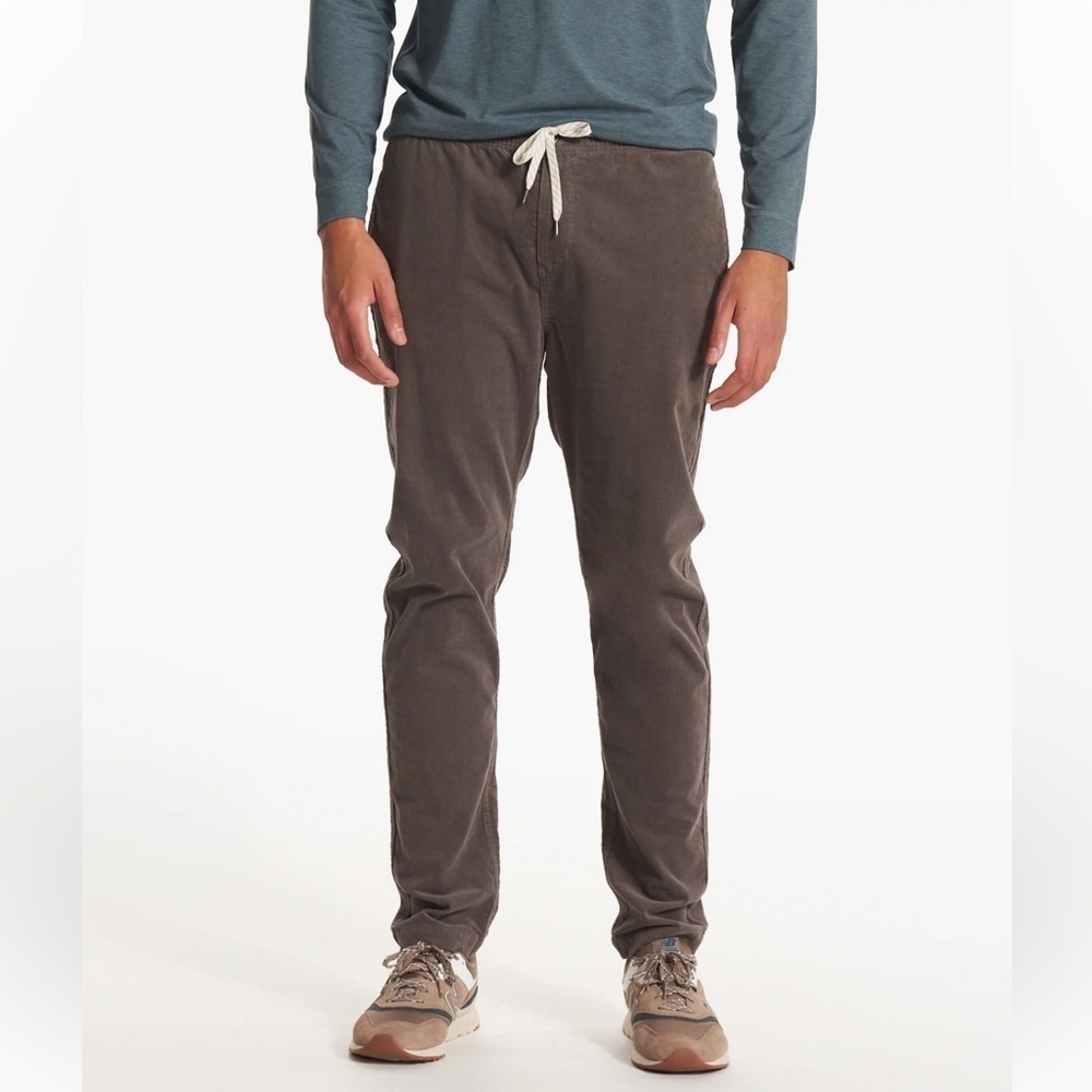 Vuori Optimist Pant in Taupe Corduroy Size m